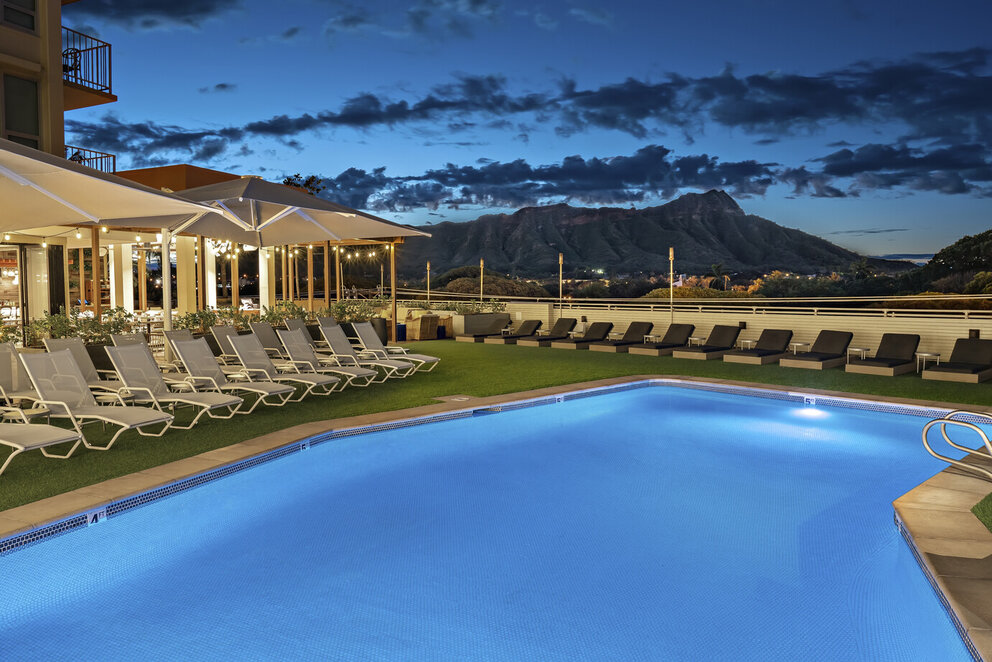 Queen Kapiolani Pool at night