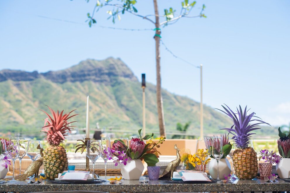 Table setting with Pineapple